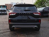 2020 Ford Escape Titanium Hybrid | AWD | Roof | Nav | Leather
