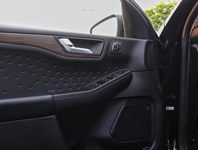 2020 Ford Escape Titanium Hybrid | AWD | Roof | Nav | Leather