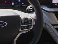2026 Ford Explorer Active | 4WD | Comf Pkg | Roof | Crbn 20S