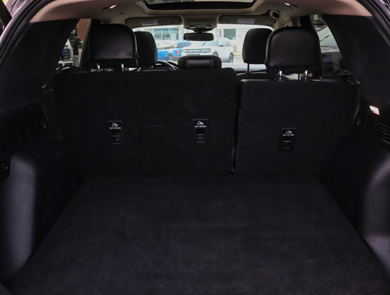 2020 Ford Escape Titanium Hybrid | AWD | Roof | Nav | Leather