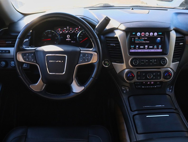 2020 Gmc Yukon Denali | 4WD | 6.2L | Roof | Nav | Pwr Brds | 22S