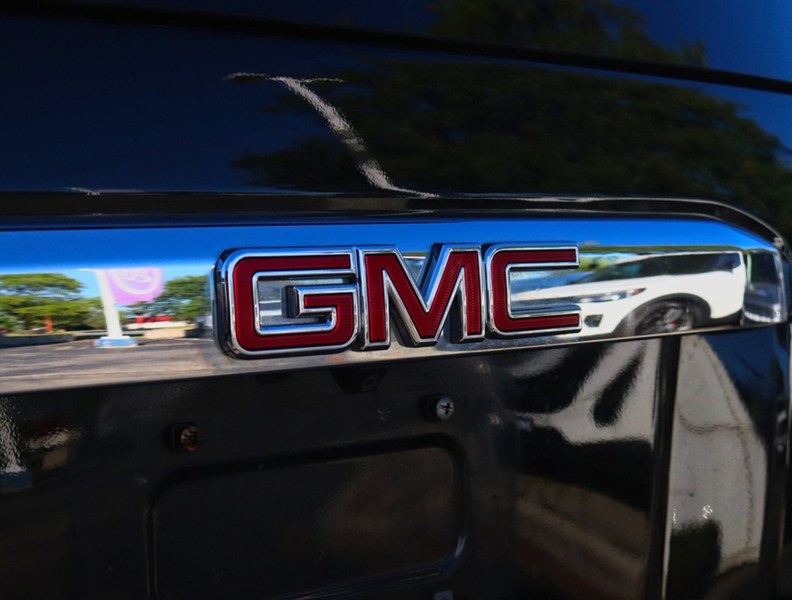 2020 Gmc Yukon Denali | 4WD | 6.2L | Roof | Nav | Pwr Brds | 22S