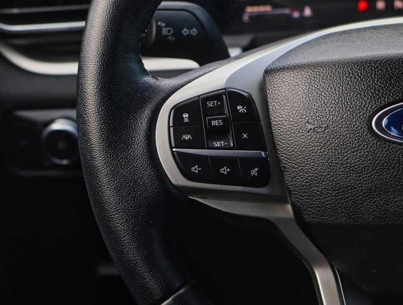 2022 Ford Explorer XLT | 4WD | 2.3L | Nav | Adptv Cruise | 7 Pass