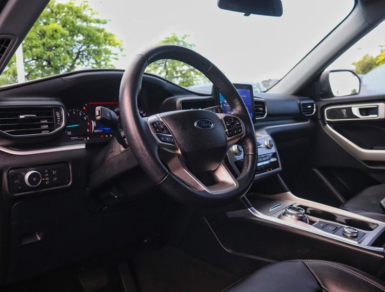 2022 Ford Explorer XLT | 4WD | 2.3L | Nav | Adptv Cruise | 7 Pass