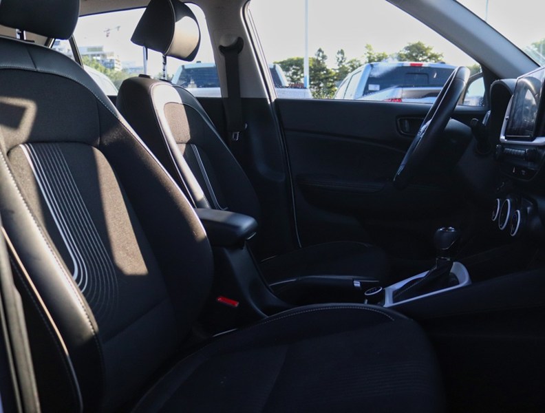 2022 Hyundai Venue Ultimate | Alloys | Htd Seats | Roof | Nav