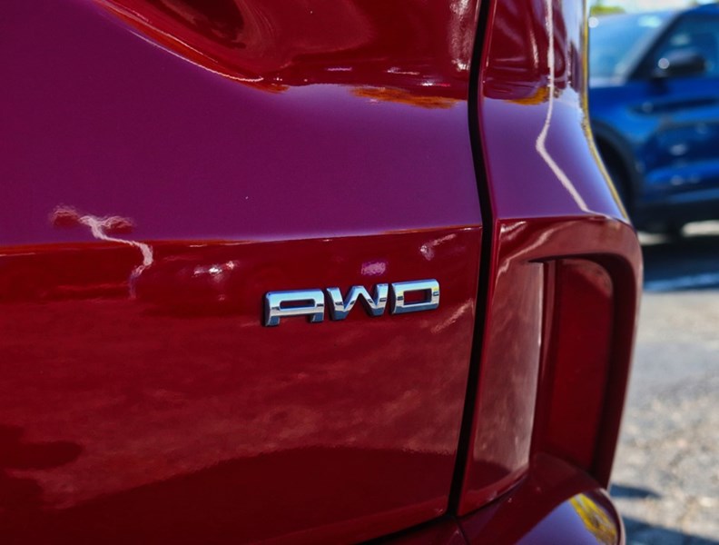 2023 Ford Escape St-Line | AWD | 1.5L | Tech Pkg | Nav |Htd Str Whl