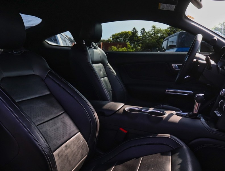 2023 Ford Mustang Ecoboost Premium | 2.3L | 201A | Auto | Nav | Leat