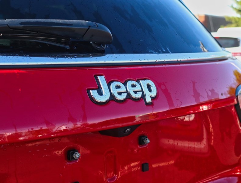 2023 Jeep Compass Limited | 4X4 | 2.0L | Roof | Prem Sound | Htd Str