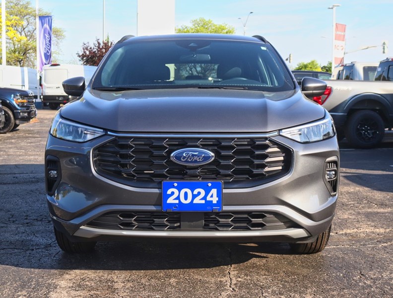 2024 Ford Escape St-Line Select | AWD |2.0L | Tech|Nav |Htd Str Whl