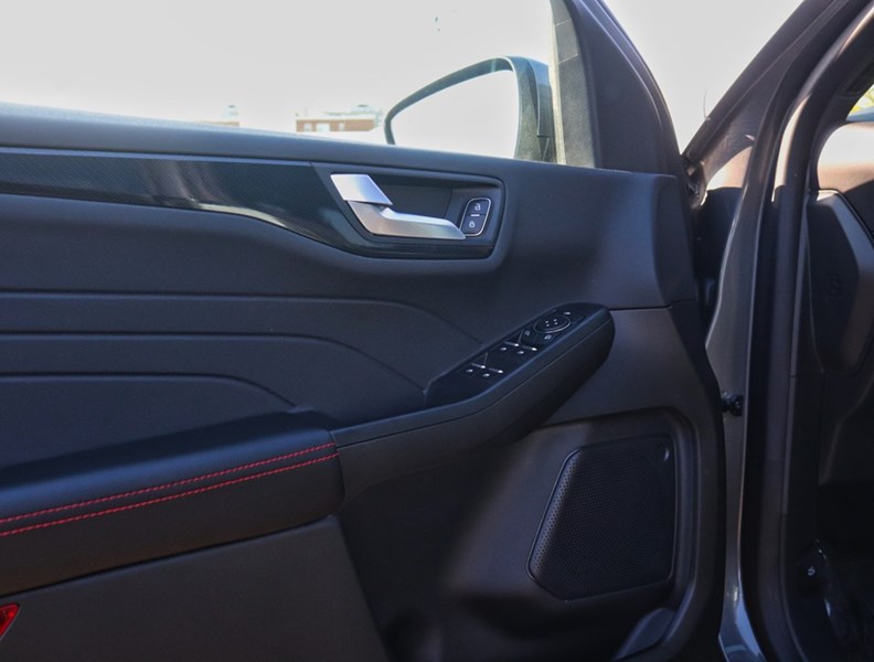2024 Ford Escape St-Line Select | AWD |2.0L | Tech|Nav |Htd Str Whl