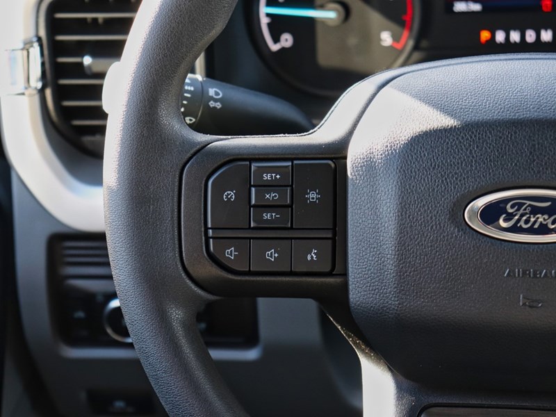 2024 FORD SUPER DUTY F-550 DRW XL 4WD CREW CAB 203