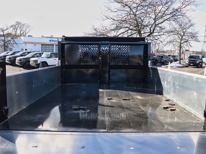 2024 FORD SUPER DUTY F-550 DRW XL 4WD CREW CAB 203