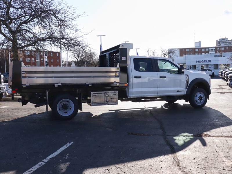 2024 FORD SUPER DUTY F-550 DRW XL 4WD CREW CAB 203