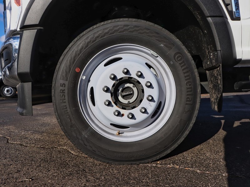 2024 FORD SUPER DUTY F-550 DRW XL 4WD CREW CAB 203