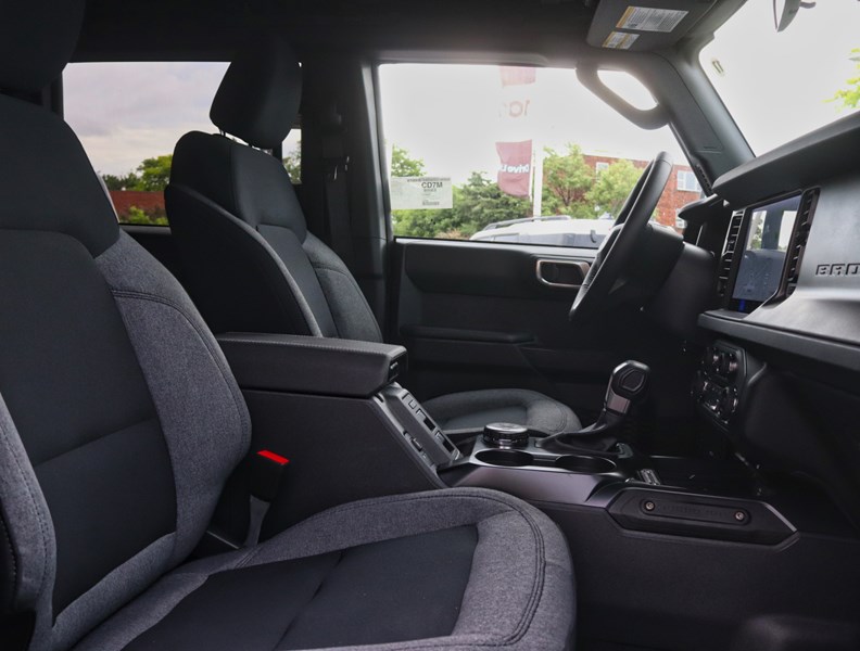 2026 Ford Bronco Big Bend | 4X4 | 2.3L | Hard Top | Sd Headlnr