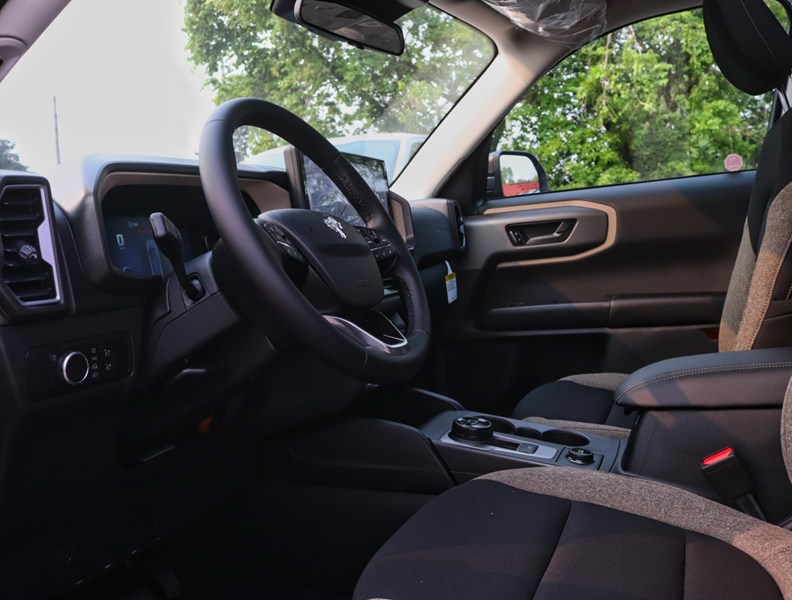 2026 Ford Bronco Sport Big Bend | 4X4 | 1.5L | Roof | Tow | Conv Pkg
