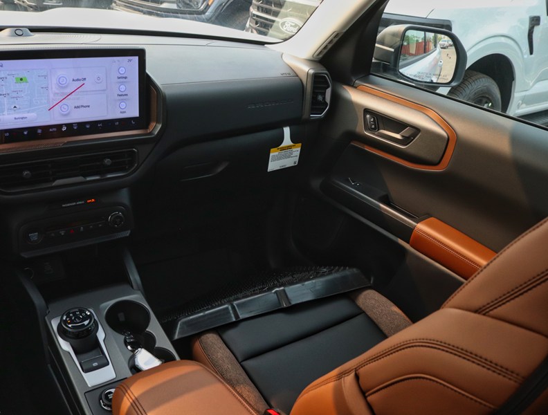 2026 Ford Bronco Sport Outer Banks | 4X4 | 1.5L | Roof | Tech Pkg