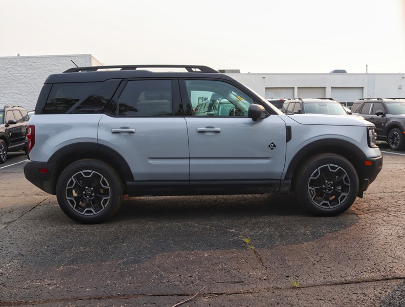 2026 Ford Bronco Sport Outer Banks | 4X4 | 1.5L | Roof | Tech Pkg