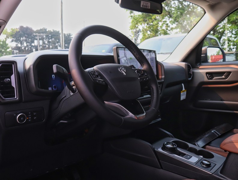 2026 Ford Bronco Sport Outer Banks | 4X4 | 1.5L | Roof | Tech Pkg