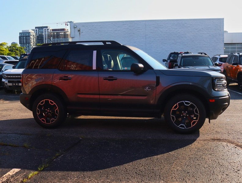 2026 Ford Bronco Sport Outer Banks | 4X4 | 1.5L | Roof | Tech | Tow | Crg