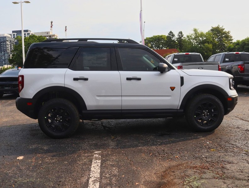 2026 Ford Bronco Sport Badlands | 4X4 | 2.0L | Roof | Tech | Crgo Mgmnt