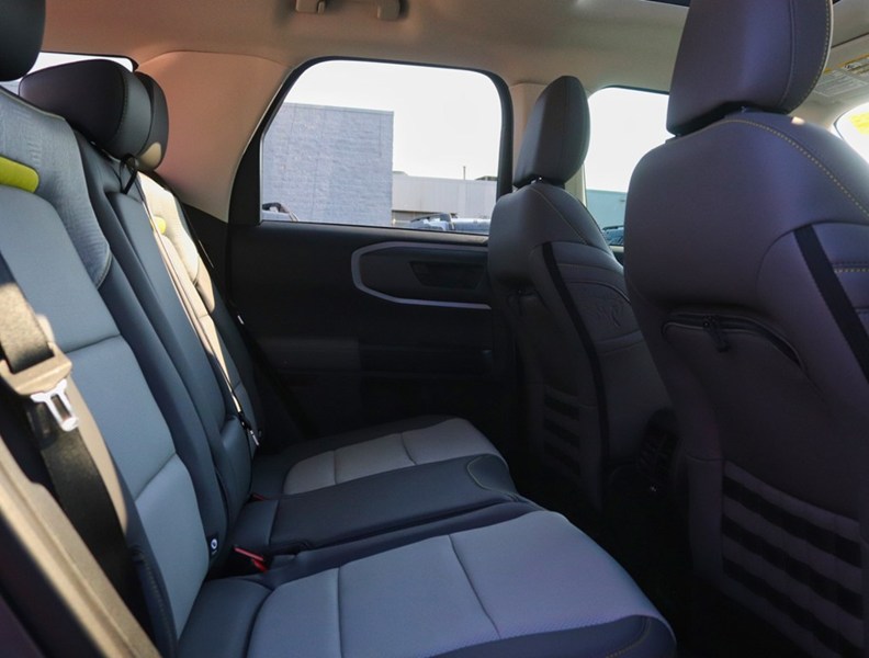 2026 Ford Bronco Sport Badlands | 4X4 | 2.0L | Tech | Roof | Crgo Mgmnt