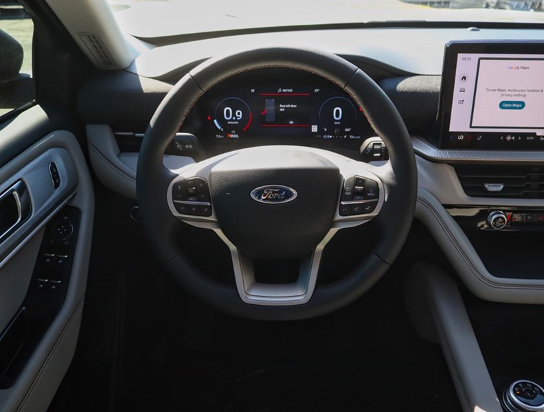 2026 Ford Explorer Active | 4WD | Comf Pkg | Roof | Crbn 20S