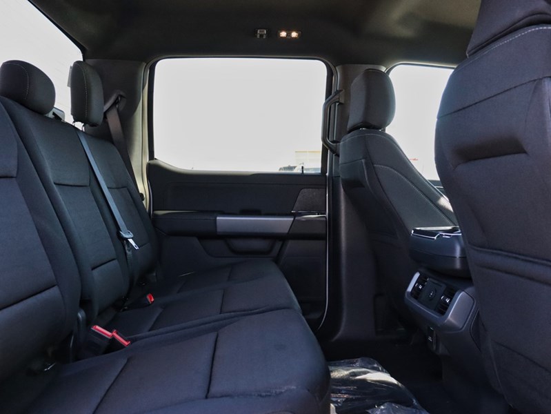 2026 Ford F-150 XLT | 4X4 | 3.5L | 301A | 157 | Blk Pk | Tow/Haul