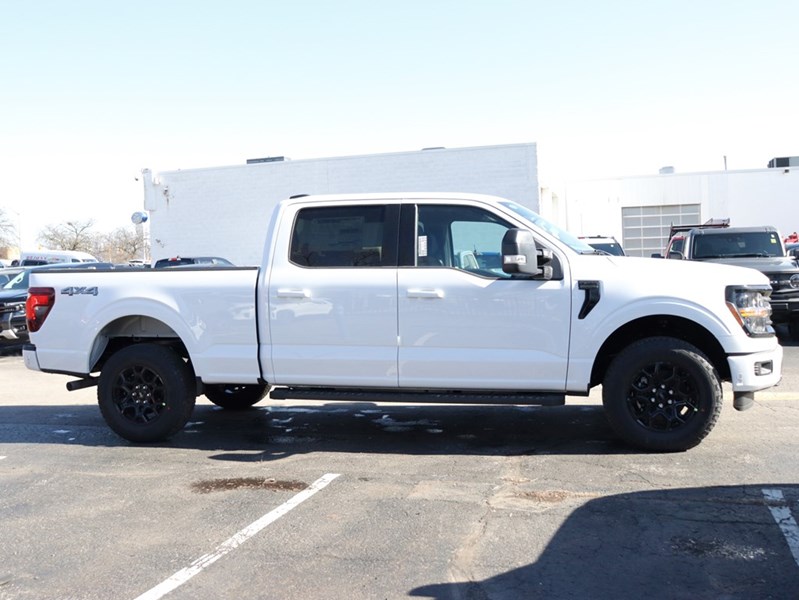 2026 Ford F-150 XLT | 4X4 | 3.5L | 301A | 157 | Blk Pk | Tow/Haul