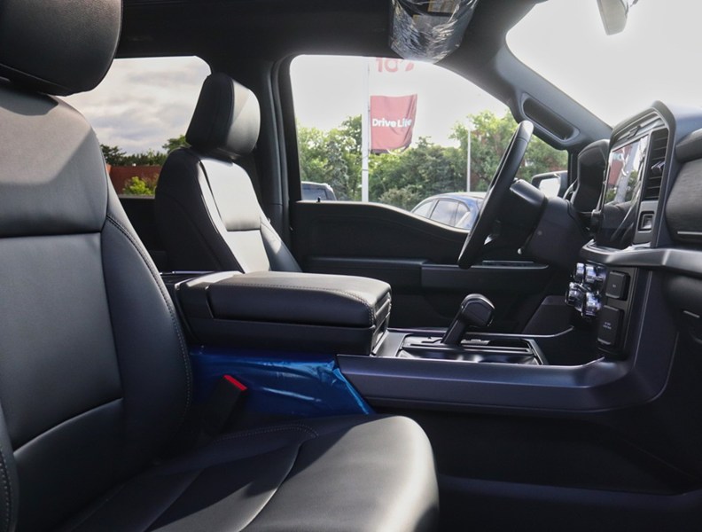 2026 Ford F-150 XLT | 4X4 | 5.0L | 303A | Blk Pk Pls | Roof | Bed