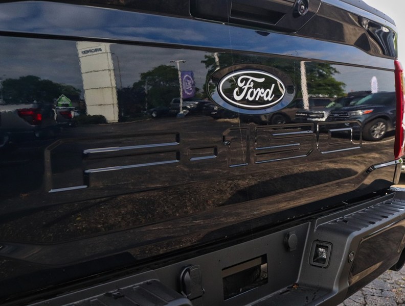 2026 Ford F-150 XLT | 4X4 | 5.0L | 303A | Blk Pk Pls | Roof | Bed