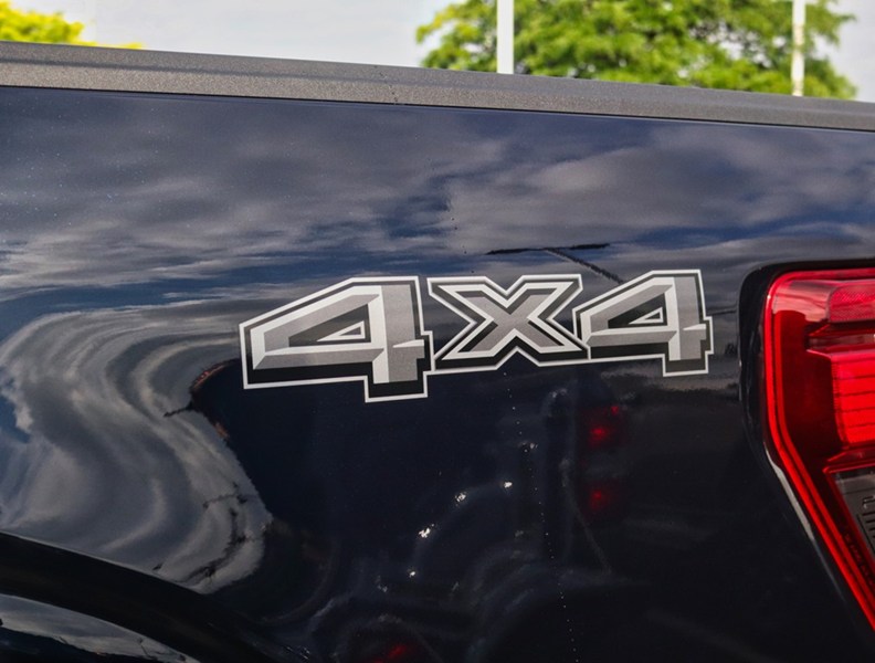 2026 Ford F-150 XLT | 4X4 | 5.0L | 303A | Blk Pk Pls | Roof | Bed