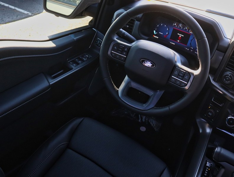 2026 Ford F-150 Lariat | 4X4 | 3.5L | 501A | Blk Pk | Roof