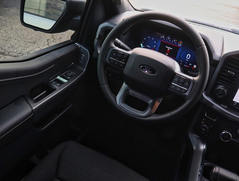 2026 Ford F-150 XLT | 4X4 | 3.5L | 302A | 157 | Blk Pk | Bed Utl