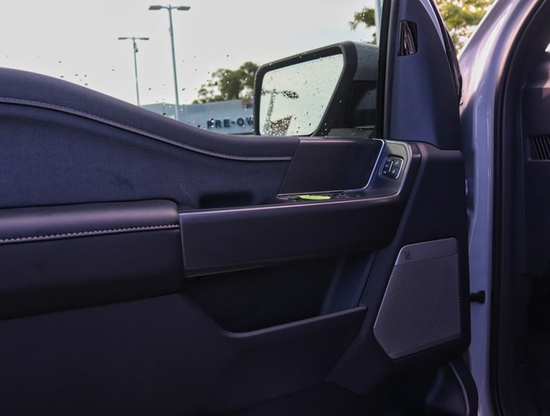 2026 Ford F-150 Lariat | 4X4 | Hybrid | 501A | Blk Pk | Roof | 7.2