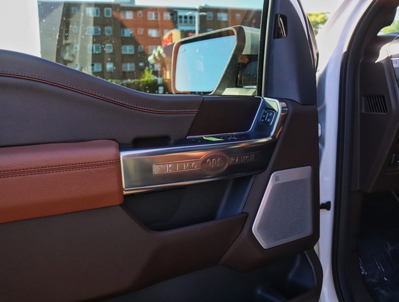 2026 Ford F-150 King Ranch | 4X4 | 3.5L | Roof | Fx4 | Spray In