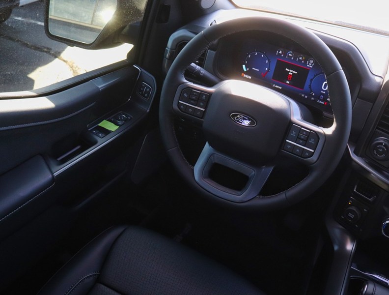 2026 Ford F-150 Lariat | 4X4 | 3.5L | 501A | 157 | Blk Pk | Bed Ut