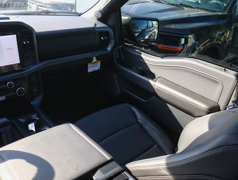 2026 Ford F-150 XLT | 4X4 | 2.7L | 303A | Blk Pk Pls | Bed Utl