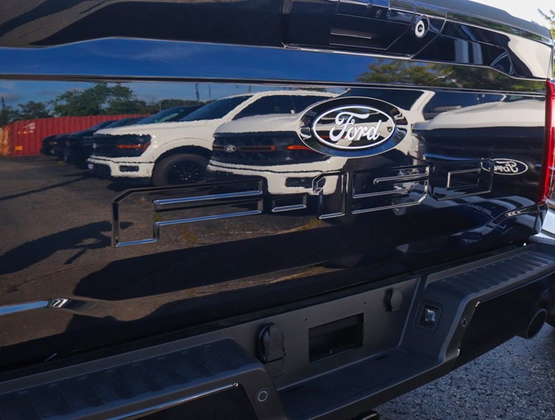 2026 Ford F-150 XLT | 4X4 | 2.7L | 303A | Blk Pk Pls | Bed Utl
