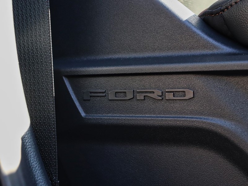 2026 Ford F-250 LARIAT | 4X4 | 6.7L | BLK  PKG | ROOF | PROPWR 2KW