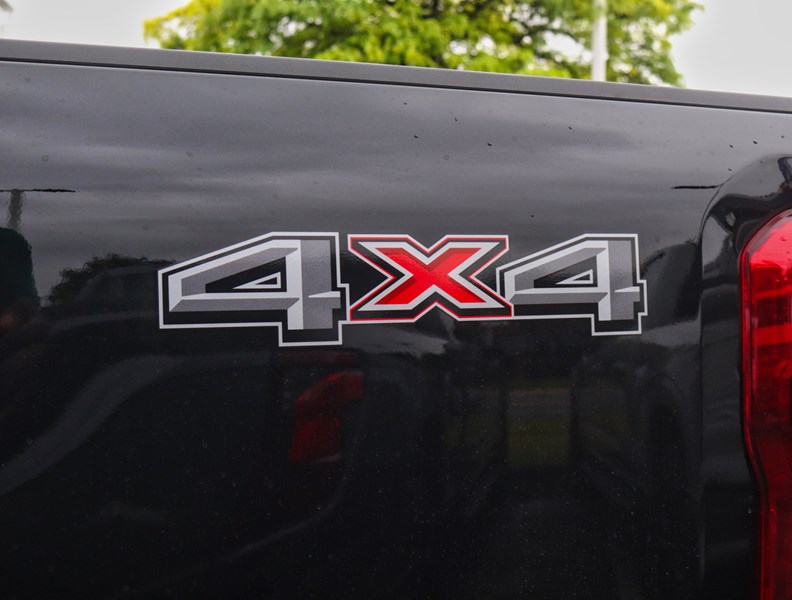 2026 Ford F-250 Lariat | 4X4 | 6.8L | Roof | Chrome Pkg | Activex