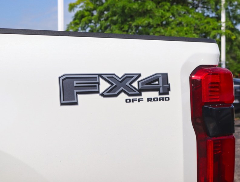 2026 Ford Super Duty F-250 Srw XLT |4X4 |6.7L |Blk Pkg |Roof |Ult Pkg|Prem Pkg