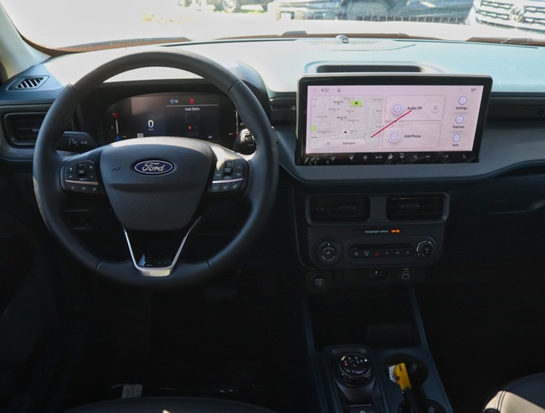 2026 Ford Maverick Lariat | AWD | 2.0L | Roof | Blk Pk| 4K Tow