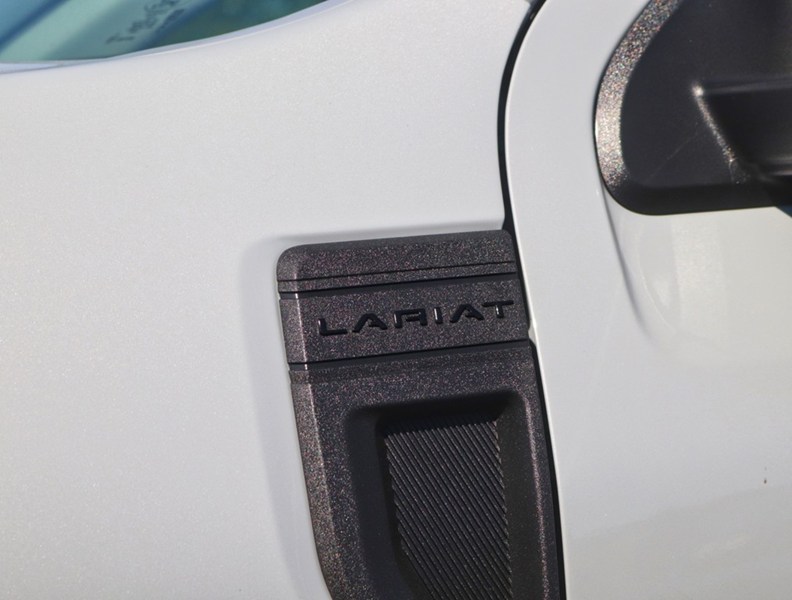 2026 Ford Maverick Lariat | AWD | 2.0L | Roof | Blk Pk| 4K Tow