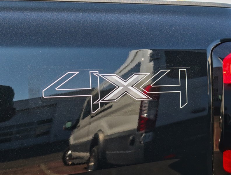 2026 Ford Ranger XLT | 4X4 | 2.3L | 301A | Blk Pkg | Tow | Run Brds