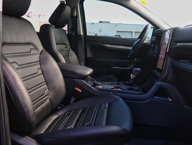 2026 Ford Ranger Lariat | 4X4 | 2.3L | 500A | Blk Pk | Tow Pkg