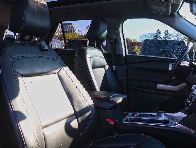 2024 Ford Explorer XLT | 4WD | Roof | Nav | Tow | Prem 20S