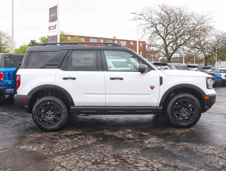 2026 Ford Bronco Sport Badlands |4X4 | 2.0L | Tech Pkg | Roof | Crgo Mgmn