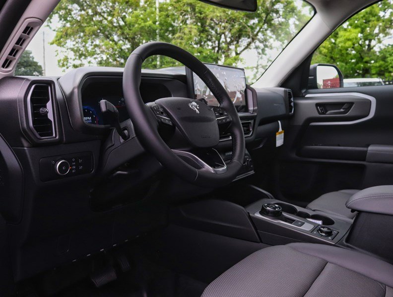 2026 Ford Bronco Sport Badlands | 4X4 | 2.0L | Roof | Tech | Crgo Mgmnt