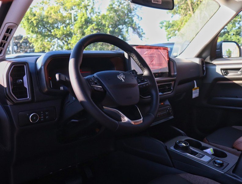 2026 Ford Bronco Sport Outer Banks | 4X4 | 1.5L | Roof | Tech | Tow | Crg